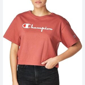 Women’s cropped champion T-shirt